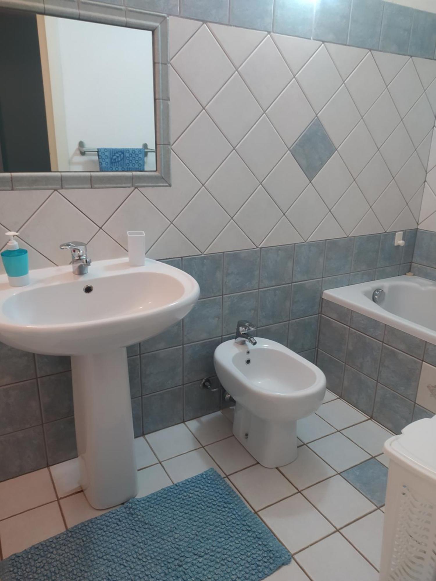 Apartemen 35 m² dengan 1 kamar tidur dan 1 kamar mandi pribadi di Realmonte Bagian luar foto