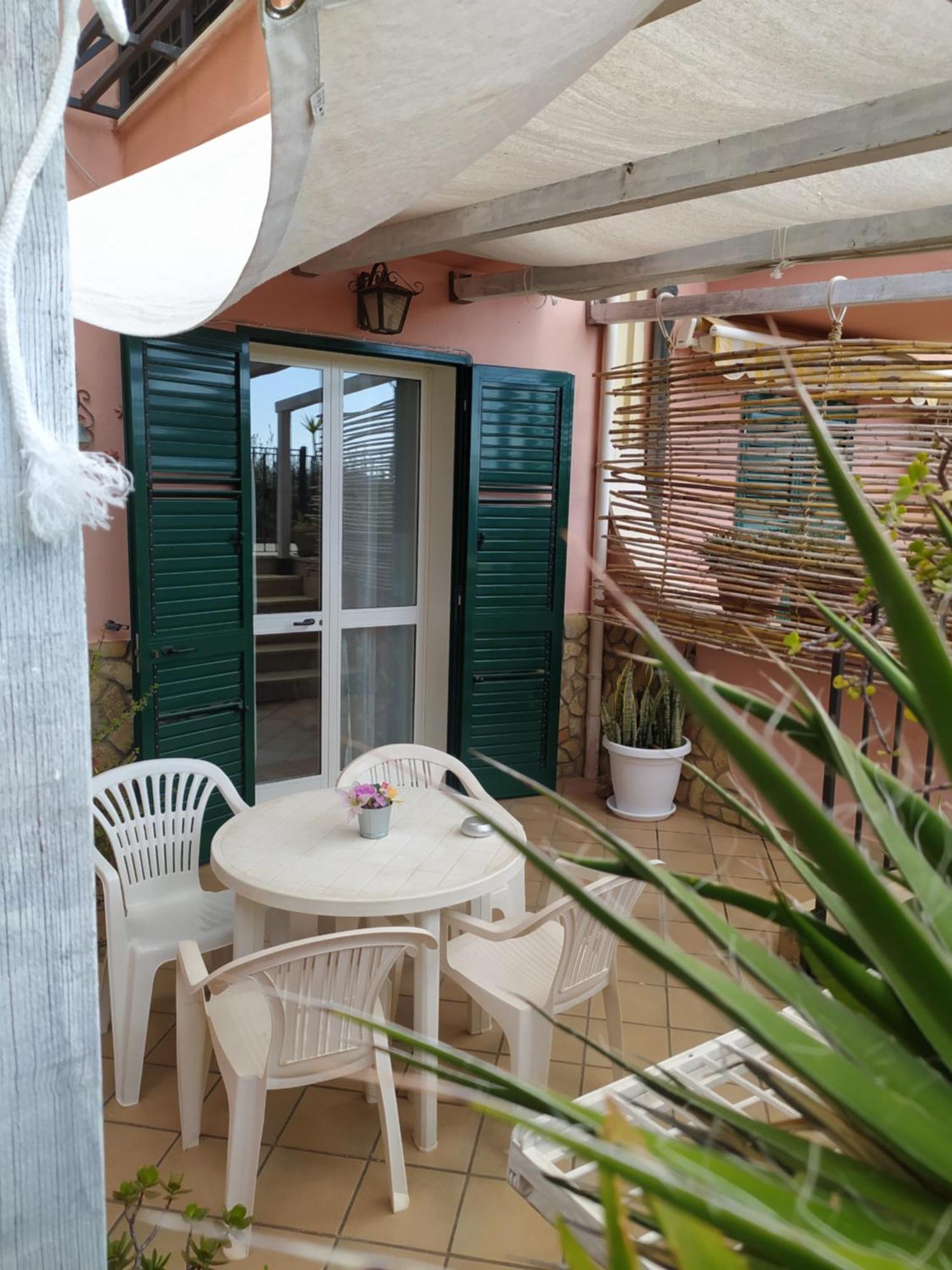 Apartemen 35 m² dengan 1 kamar tidur dan 1 kamar mandi pribadi di Realmonte Bagian luar foto